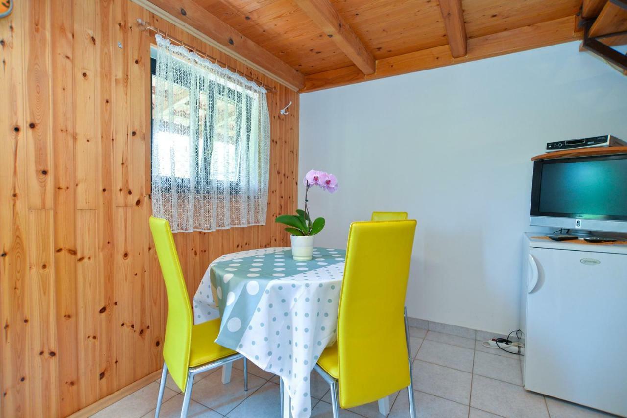 Apartment Mitar 1271 Fažana Eksteriør billede
